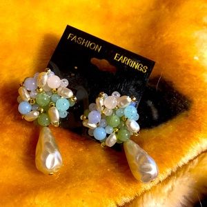 Vintage  Pearl Cluster Beaded Dangle Post Back Earrings